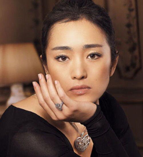 巩俐最新节目爆料,揭秘演艺生涯背后的故事 第1张 巩俐最新节目爆料,揭秘演艺生涯背后的故事 第1张